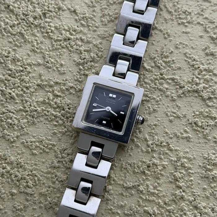 Dresswatch Jam tangan Citizen Cletia Ecodrive Tank Second Preloved