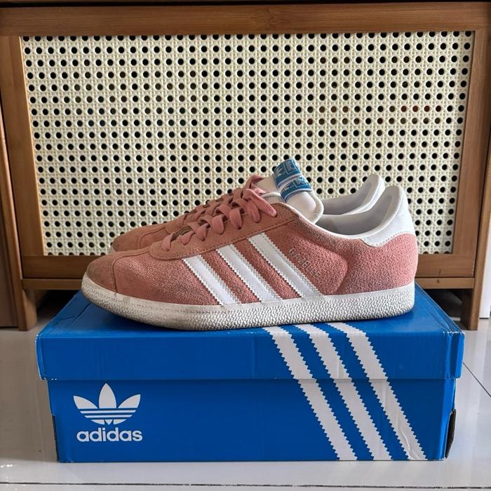 Sepatu Sneakers Adidas Gazelle Second 100% Original (not nike, puma, asics, new balance, converse)