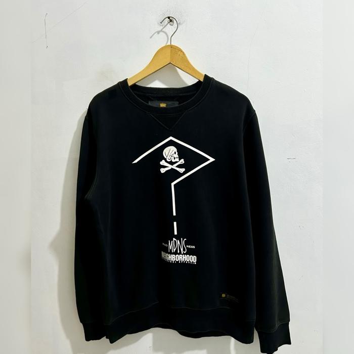 Crewneck “Neighborhood x Madness”