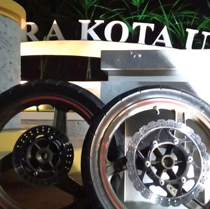 velg original ninja rr 2013