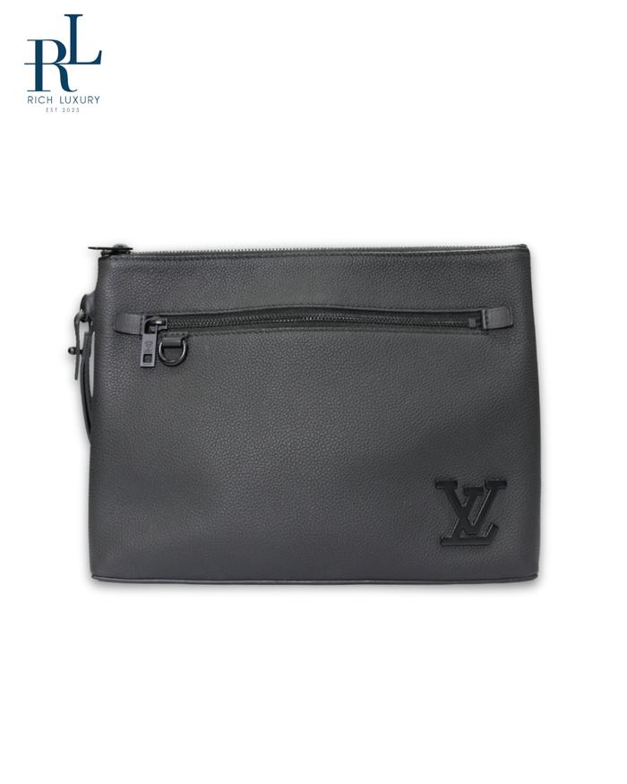 LV Takeoff pouch black for men or women