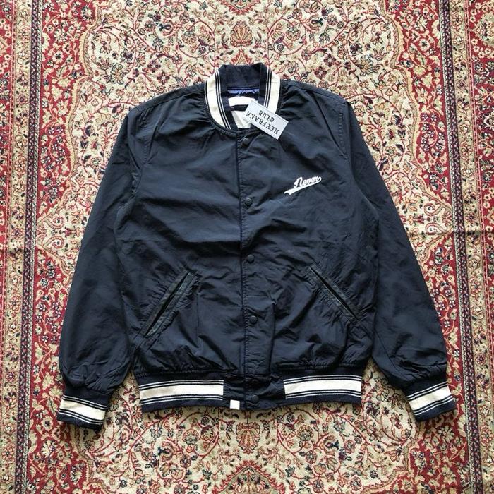 Jaket Thisisneverthat varsity jacket  Vintage thisisneverthat Vintage varsity jacket H538