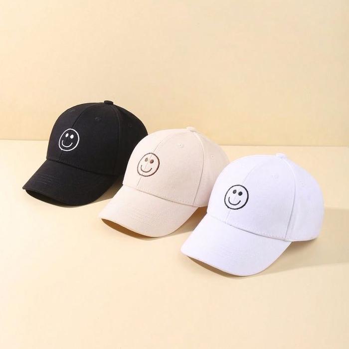 Topi Baseball Caps Emoji Smile Premium Quality Hitam Putih Beige untuk Gaya Anda