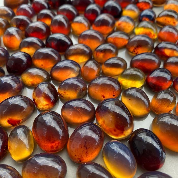 Lostone Katilayu Batu Permata Alam Warna Merah Kuning dan biru katilayu biru