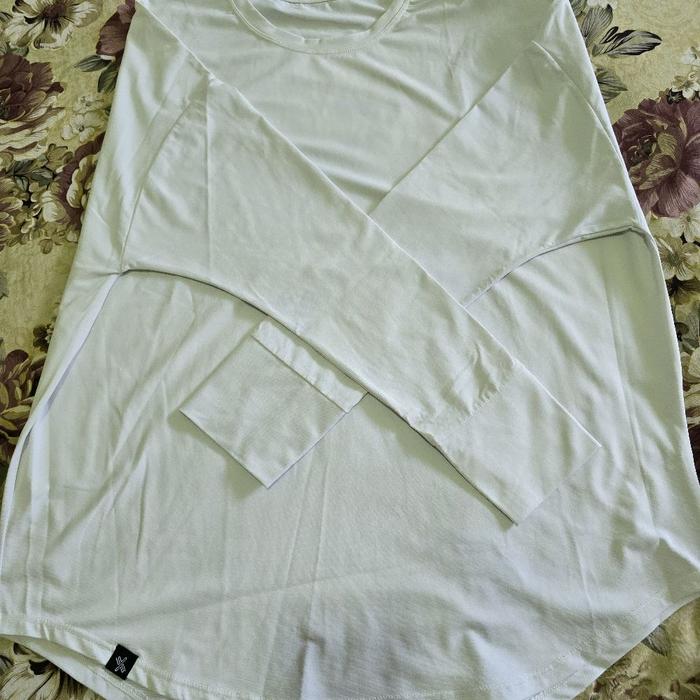 kaos Olga Xeximix putih wanita