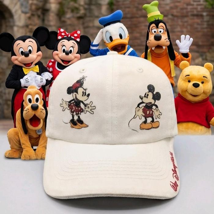 Topi Vintage Logo Semua Karakter Walt Disney Original Second Warna Cream