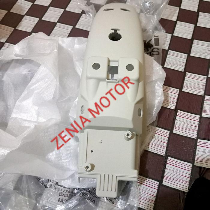SPAKBOR SLEBOR BELAKANG KAWASAKI W175 PUTIH DOP DOF PUTIH CREAM ORIGINAL KAWASAKI