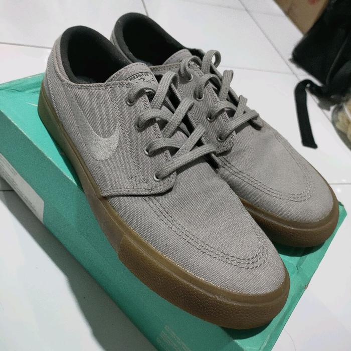 Nike SB Stefan Janoski Canvas RM Atmosphere Grey Second Original Size 8 / 41 / 26 cm Sepatu Sneakers