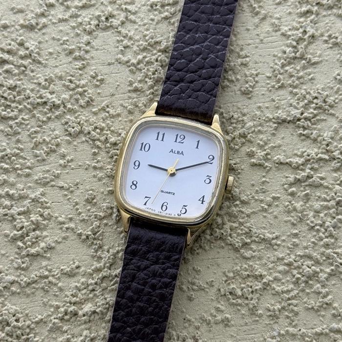 Dresswatch Jam tangan Seiko Alba Tank Ladies Second Preloved