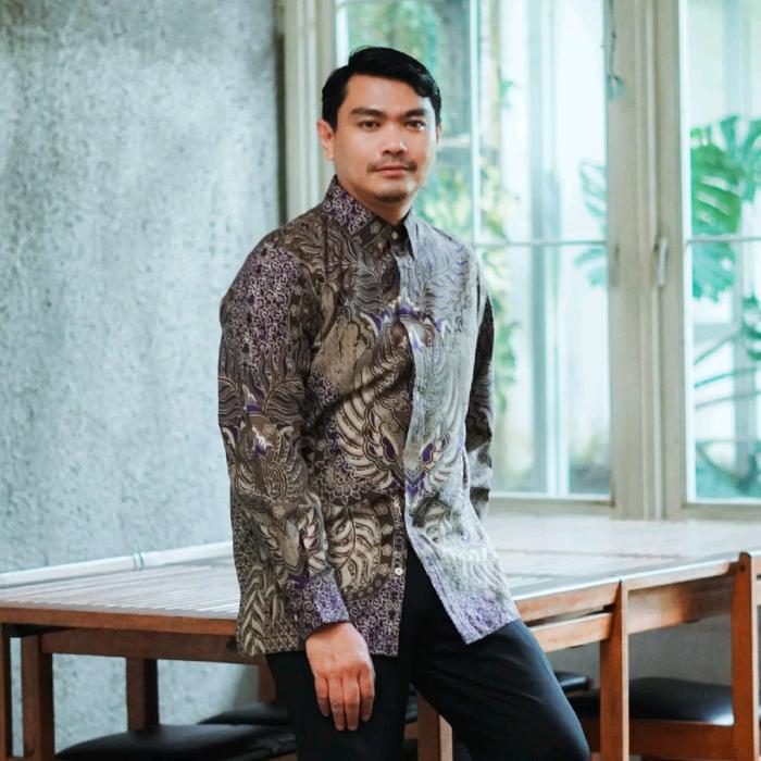 Batik Eyang Putri-Kemeja Katun Lengan Panjang