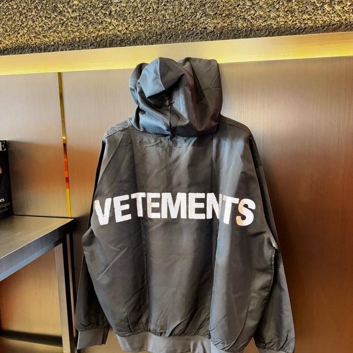 Vetements reflector jacket preloved