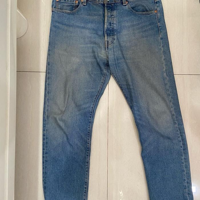 501 Slim taper second like new Jeans