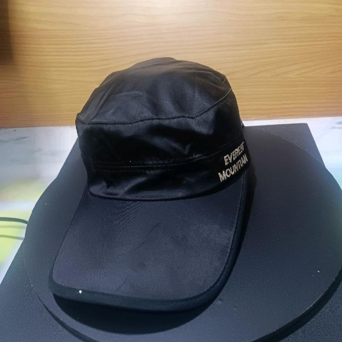 Topi import bekas  Everest Mountain Hitam - Desain Trendy