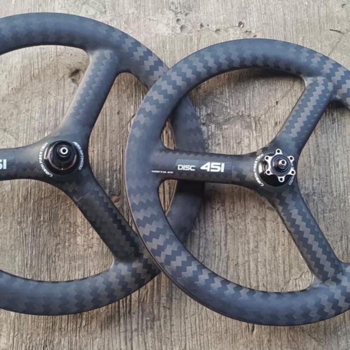 Nautilus Carbon 3 Spoke 451 Disc (20 plus)