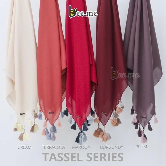 Beeme scarves - hijab segi empat voal tassel series beeme scarves/hijab tassel/ hijab rawis Logo Mus