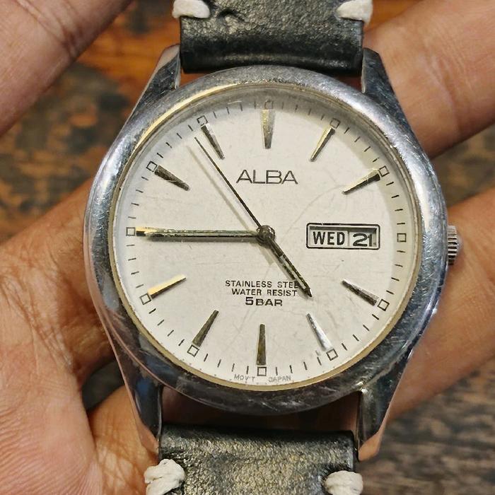 Alba Jam Tangan Pria Stainless Steel Water Resist 5Bar Tali Kulit Hitam