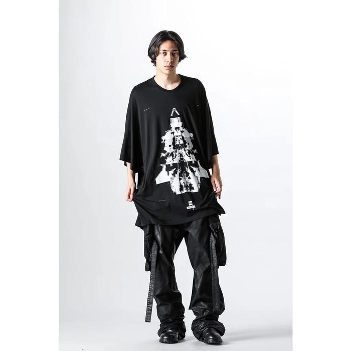 JULIUS 12oz Coated Denim Wide Gasmask Cargo Pants (BLACK)