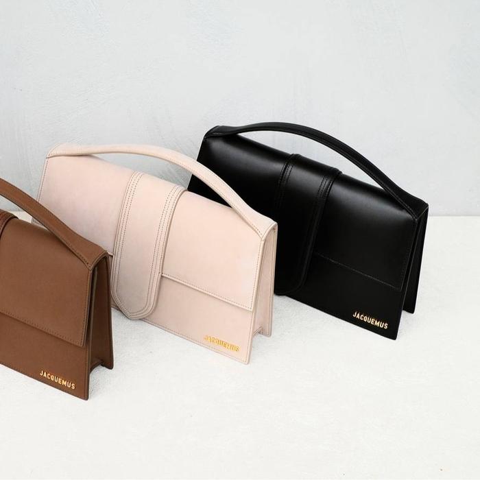 Tas wanita original - Jacquemus Le Bambinou Envelope Handbag