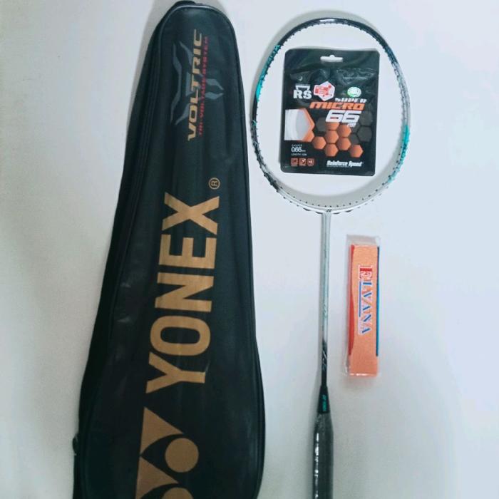 Yonex Raket Badminton Astrox 88 S Berbahan Full Carbon Graphite dengan Tas dan Grip Micro