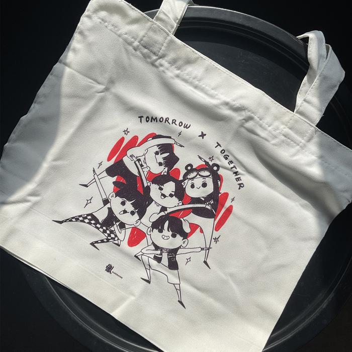 Totebag Kpop Tomorrow x Together TXT Tubatu