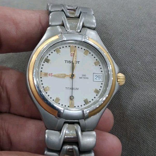 Di jual jam tangan Antiq tissot t660 titanium   bekas terawat