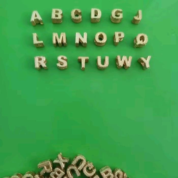 Liontin Gelang/Kalung Huruf Adjad, Emas 375 A-Z