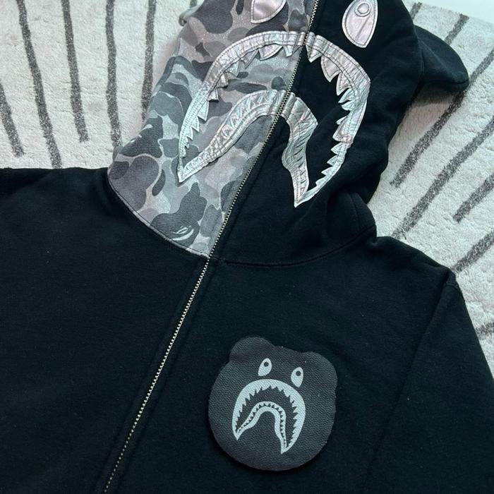 BAPE Full Zip Jacket “Shark Camo SILVER” PRELOVED original Store