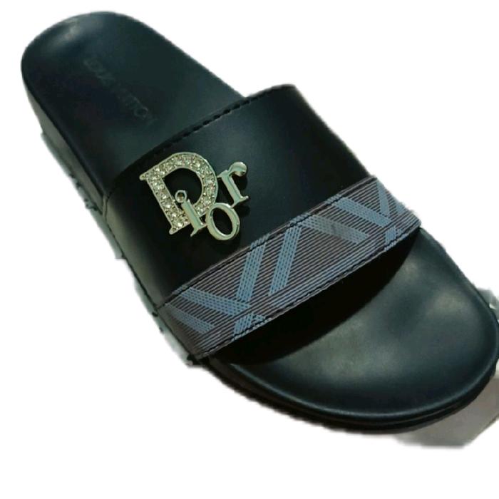 Dior Sandal Al Pria Kulit Motif Elegan dan Nyaman untuk Penggunaan Sehari-hari Desain Modern dan Pra