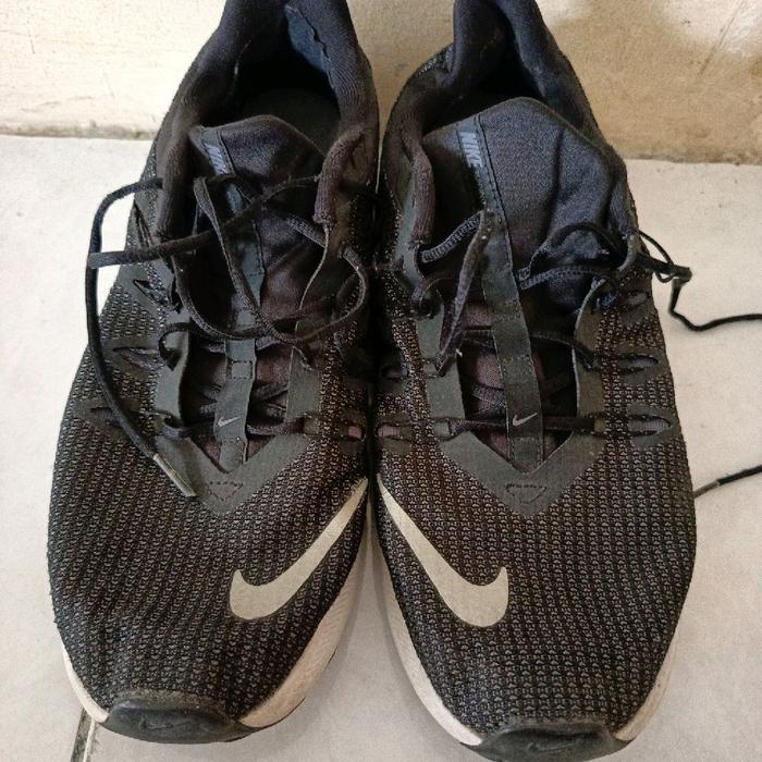 Di jual sepatu Nike Second Pria Shoes