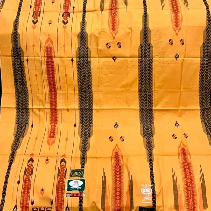 BHS Kain Tenun Tradisional Motif Etnik dengan Label SGE dan Bhs SIN TMB  Terbuat dari Bahan Nyaman d