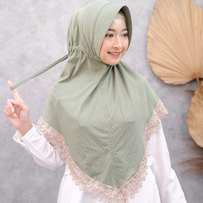 Jilbab Serut Renda Prada Size L