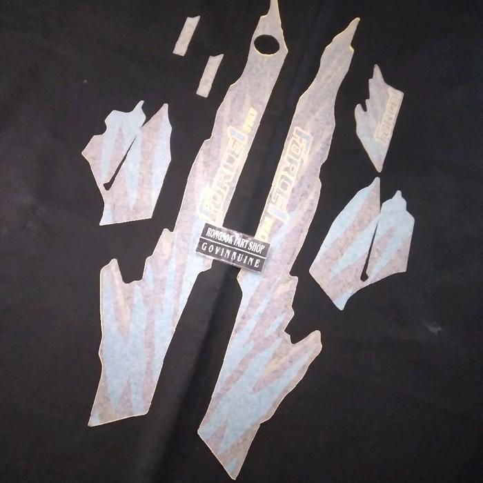 striping stiker sticker body bodi yamaha force1 force 1 poswan 93 94 95 biru hitam ori asli nos