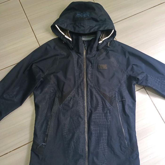 Jaket Outdoor K2 Gore-tex warna navi cakep