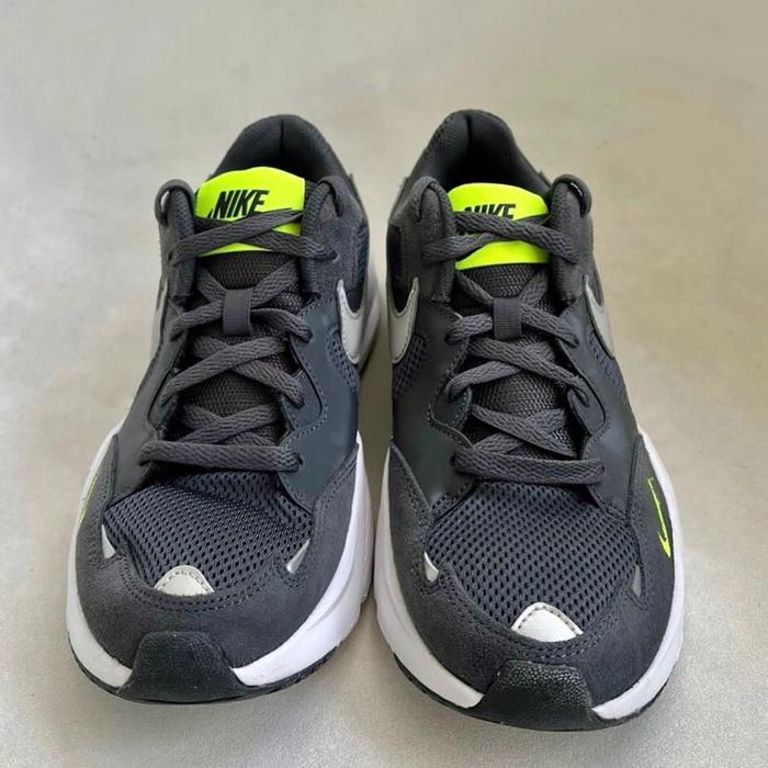 Sepatu Pria Nike Air Max Fusion