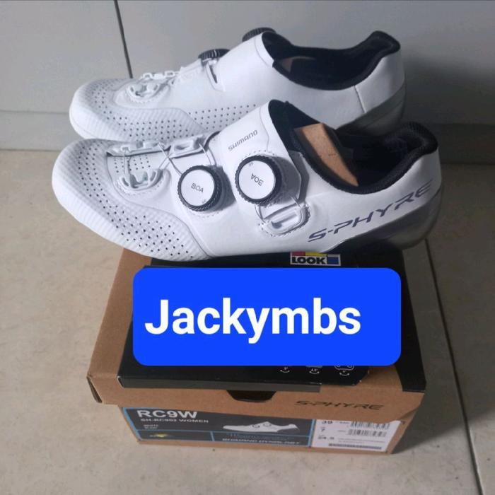 Sepatu Shimano Rc902 Women Warna Putih