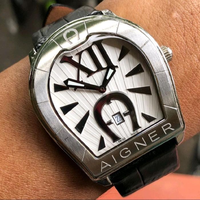 Aigner Verona A48000 Quartz Watch