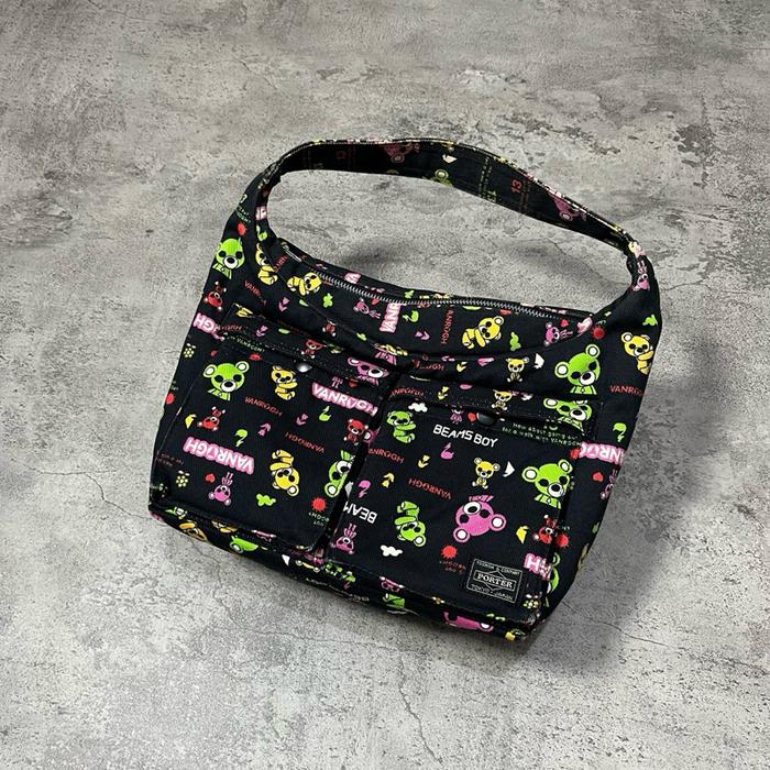 Porter x Beams Boy Vanrogh Bear Pattern Hand Bag - Black