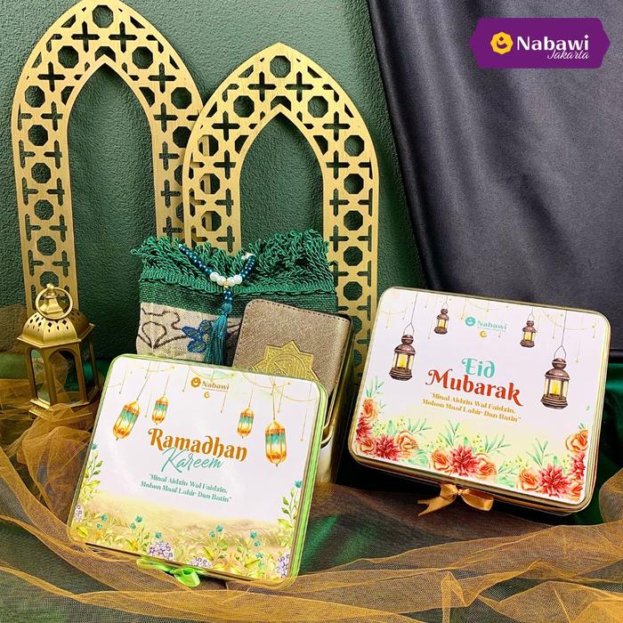 Hampers Box Tin Isi Sajadah Al Quran Tasbih Hampers Lebaran Kado Ulang Tahun Wisuda Anniversary