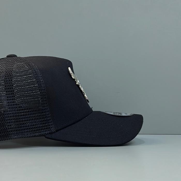 TOPI BASEBALL JARING HITAM BANTENG BESI SILVER