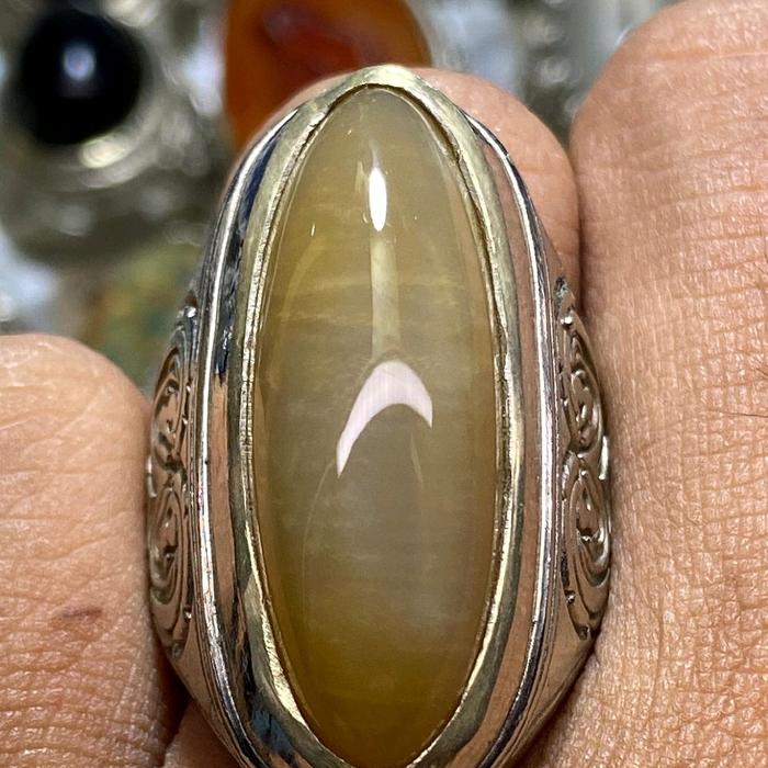 cincin batu akik pandan sutra golden