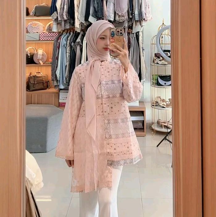 CLANARA BLOUSE BY GEULIS..