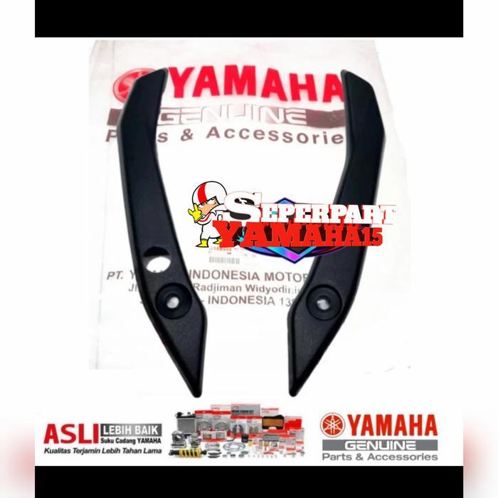 Bracket Cover 5&6 Visor Windshield Bagian Luar Set Kiri Kanan Xmax