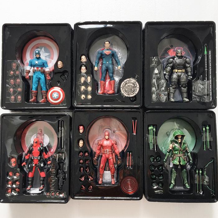 Mezco Joker Bruce Wayne Supermen Frankenstein Panah Hijau Deadpool