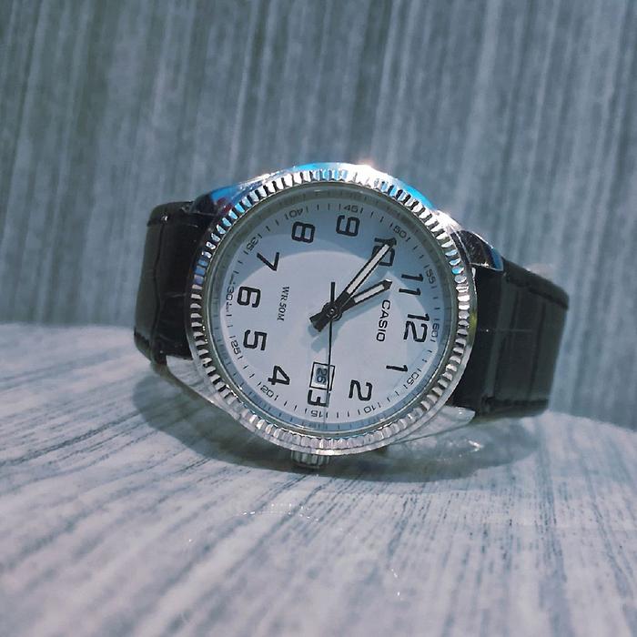 Jam Tangan Wanita Casio seri WR 50M