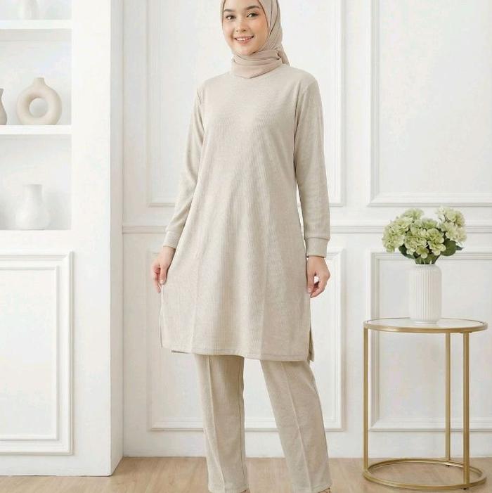 Wanset Setelan Tunik Wanita Modern dengan Desain Elegan dan Nyaman untuk Sehari-hari