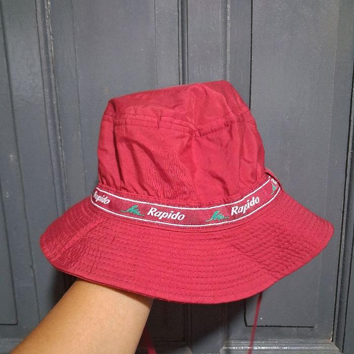 Topi rimba merah Rapido (preloved) D 18cm