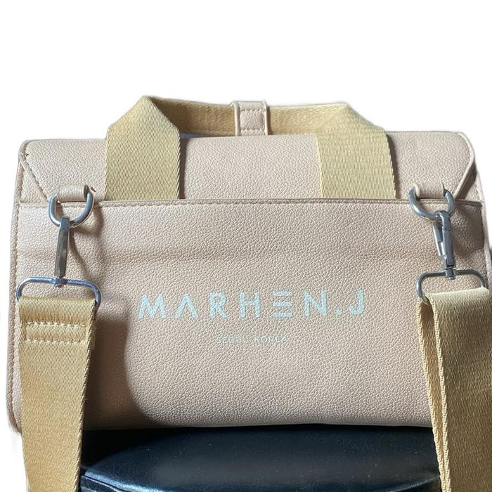 ORI Marhen J sling bag cream