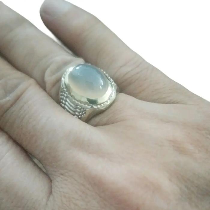 Cincin Anggur warok atau anggur api super Chalcedony - Material Baturaja - Alas putih dimensi Kantor