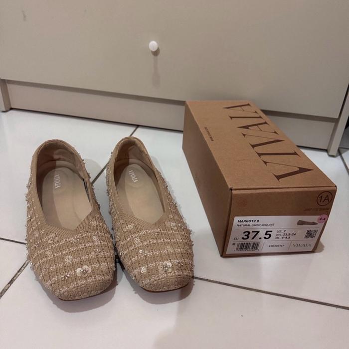 [PRELOVED WITH BOX & RECEIPT] Vivaia Margot 2.0 Natural Linen Sequin Size 37.5 Women