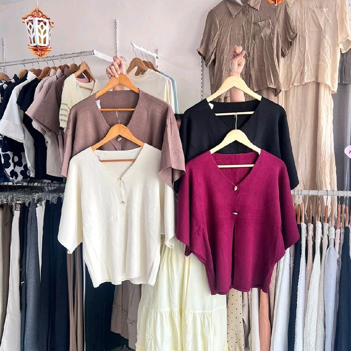 Queenstreetstore AT692 Basic Knitwear Batwing Blouse Top Atasan Blus Wanita Rajut Polos Import Bangk